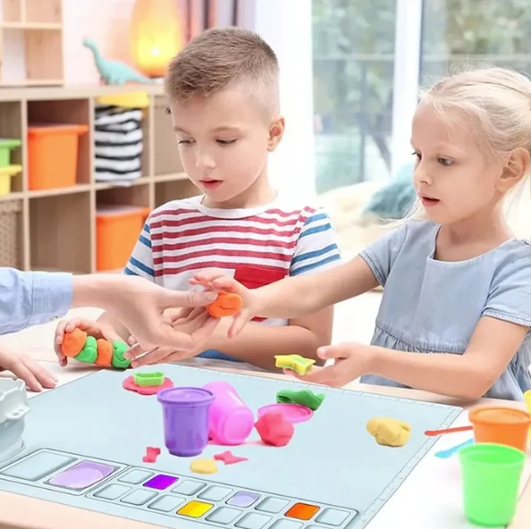 Silicone Craft Paint Mat – Non-Stick Art & DIY Sheet for Kids